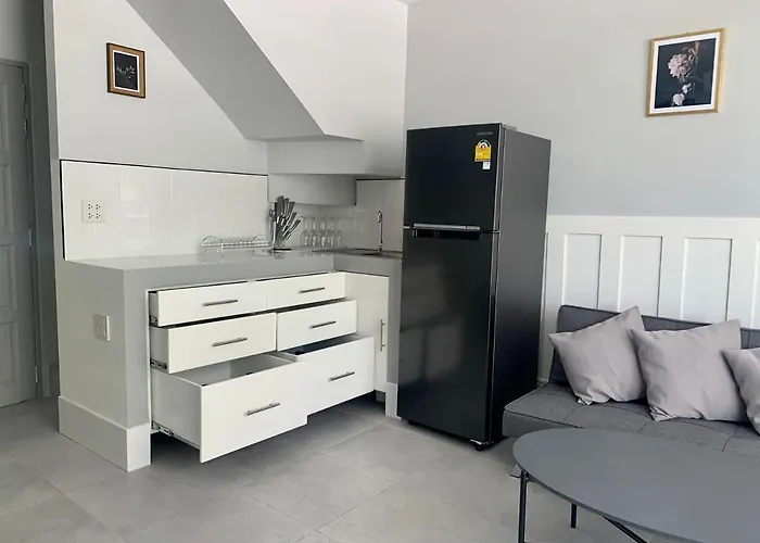 Island House Rentals 25