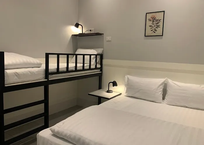 Island House Rentals 25